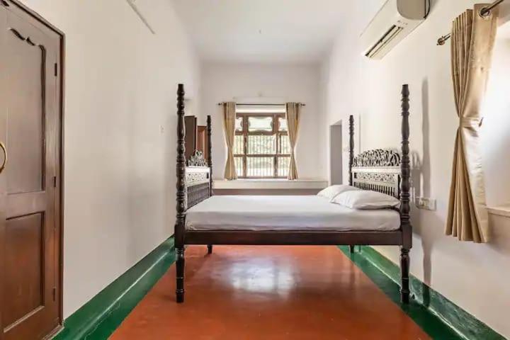세쿤데라바드 Laxmi Nivas 1949 B&B 외부 사진